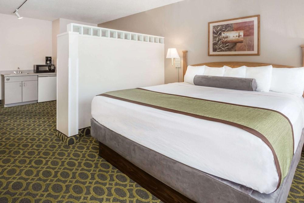 Days Inn & Suites By Wyndham MadisonMadison  Kültér fotó