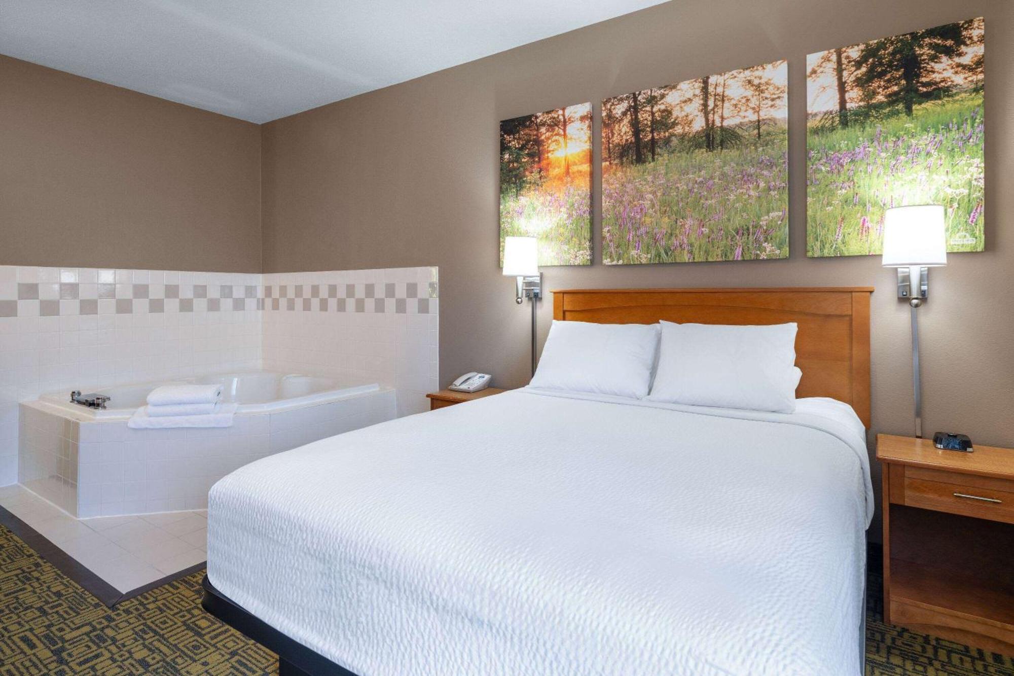 Days Inn & Suites By Wyndham MadisonMadison  Kültér fotó