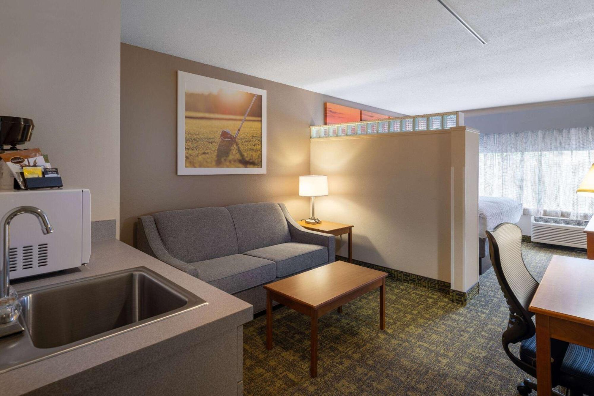 Days Inn & Suites By Wyndham MadisonMadison  Kültér fotó